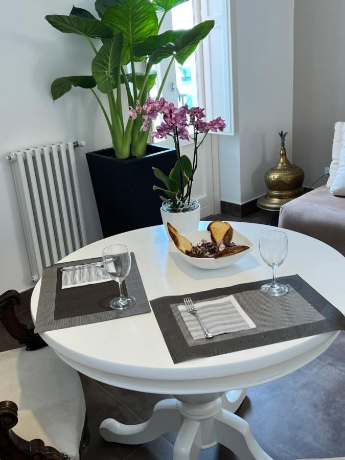 Isabella Suite Marina Di Villa Igiea Палермо Екстериор снимка